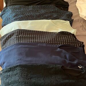 6-Blouse Lot, Great condition. Pet free, smoke free